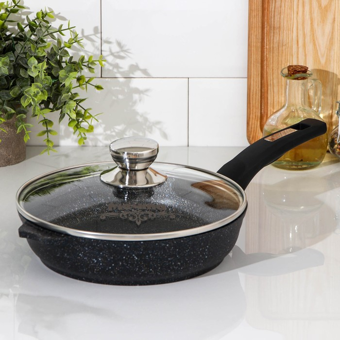 Сковорода «Гранит Star», d=22 см, стеклянная крышка, антипригарное покрытие, тёмно-синий Сковорода «Гранит Star», d=22 см, стеклянная крышка, антипригарное покрытие, тёмно-синий