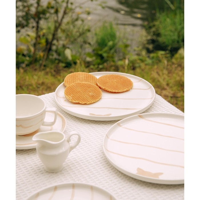 Набор тарелок фарфоровых SL Home «Гато», d=24 см, цвет белый Набор тарелок фарфоровых SL Home «Гато», d=24 см, цвет белый