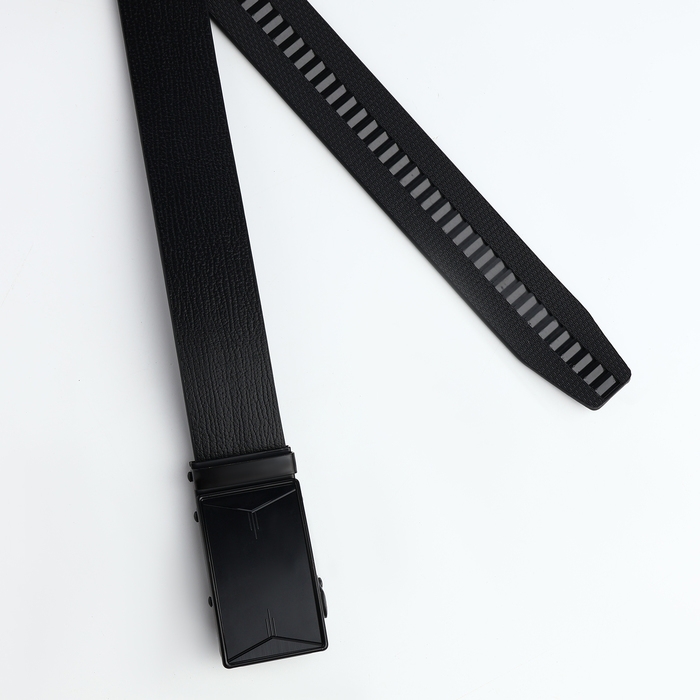 Ремень мужской, ширина 3,5 см, пряжка автомат, цвет чёрный Ремень мужской, ширина 3,5 см, пряжка автомат, цвет чёрный