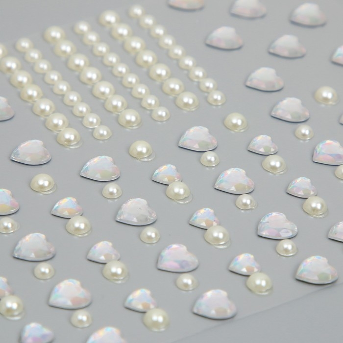 Наклейка пластик стразы Наклейка пластик стразы "Сердечки и жемчужины" 12х10 см