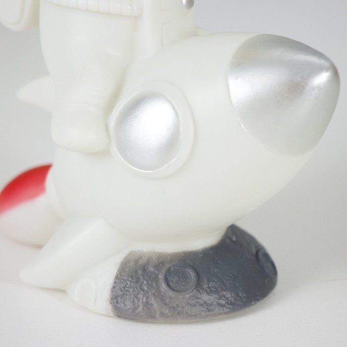 Ночник Ночник "Полёт астронавта" LED от батареек 3хLR1130 13х7х15,5 см RISALUX