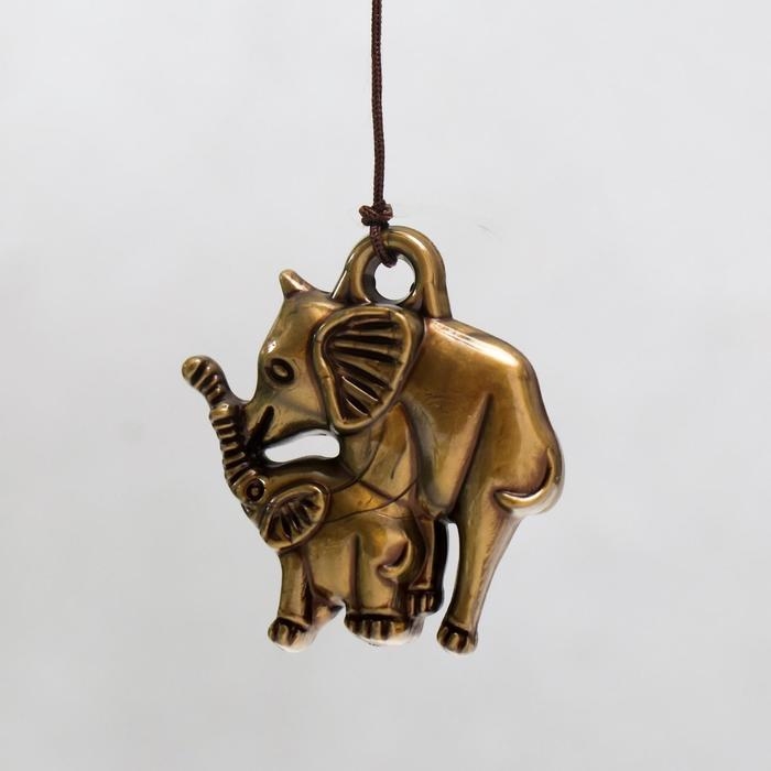 Музыка ветра металл Музыка ветра металл "Монета со слонами" 3 колокольчика 1 фигурка 38 см МИКС