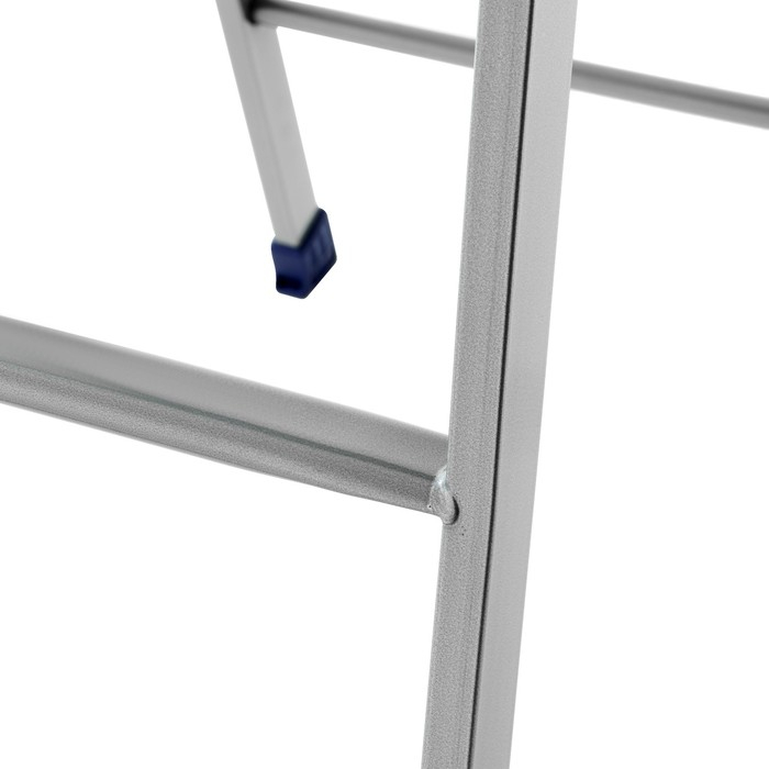 Стремянка Nika СП4, высота до рабочей площадки 845 мм , 4 ступени Стремянка Nika СП4, высота до рабочей площадки 845 мм , 4 ступени