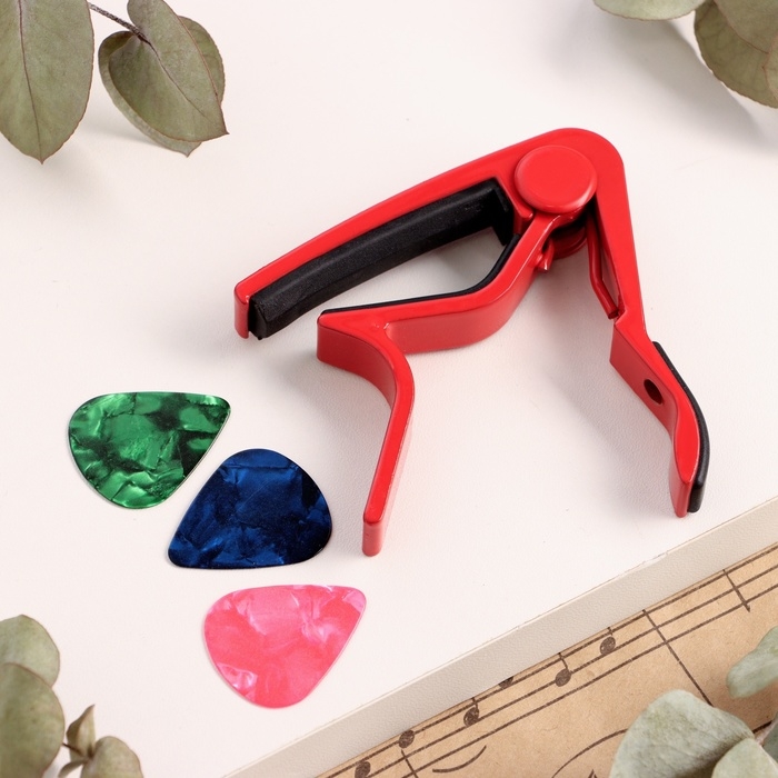 Каподастр Music Life красный + 3 медиатора в подарок Каподастр Music Life красный + 3 медиатора в подарок