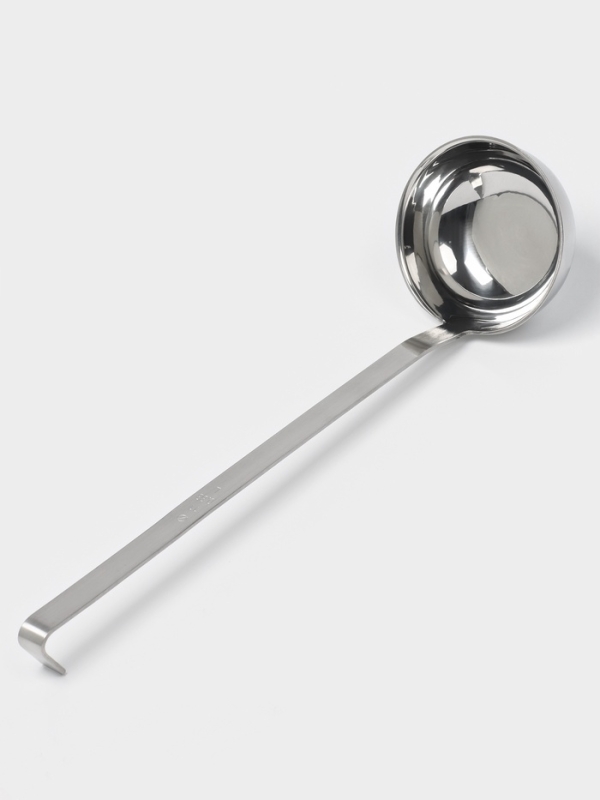 Половник цельнотянутый Hanna Knövell, 330 мл, d=11 см, h=37 см, толщина 3 мм, нержавеющая сталь Половник цельнотянутый Hanna Knövell, 330 мл, d=11 см, h=37 см, толщина 3 мм, нержавеющая сталь