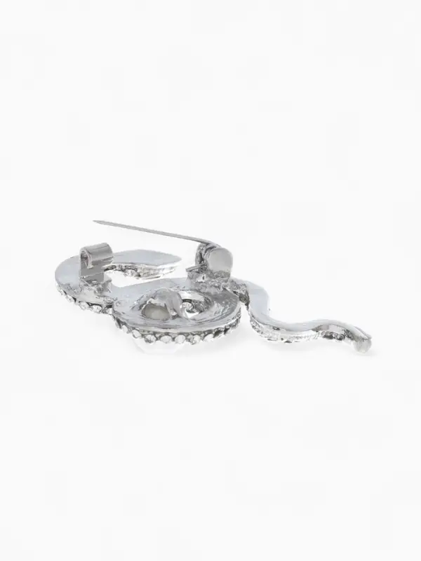 Брошь &laquo;Змея&raquo;, вокруг жемчужины, бело-зелёная в серебре