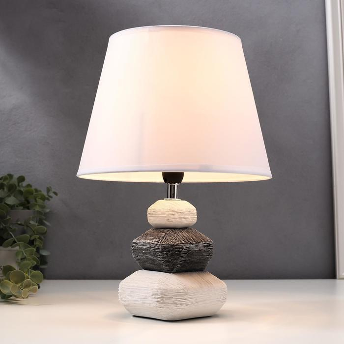 Лампа настольная 16447/1WT E14 40вт бело-черный 22х22х32 см RISALUX