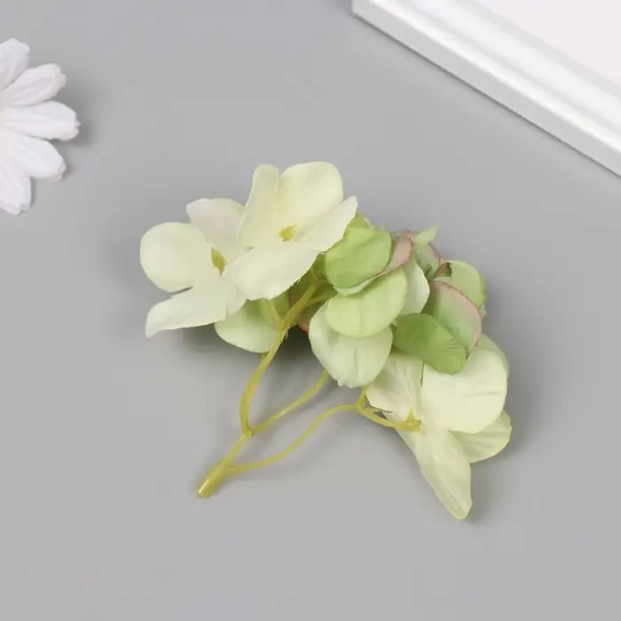 Бутон на ножке для декорирования "Фиалка салатовая" d=5 см, h=10 см