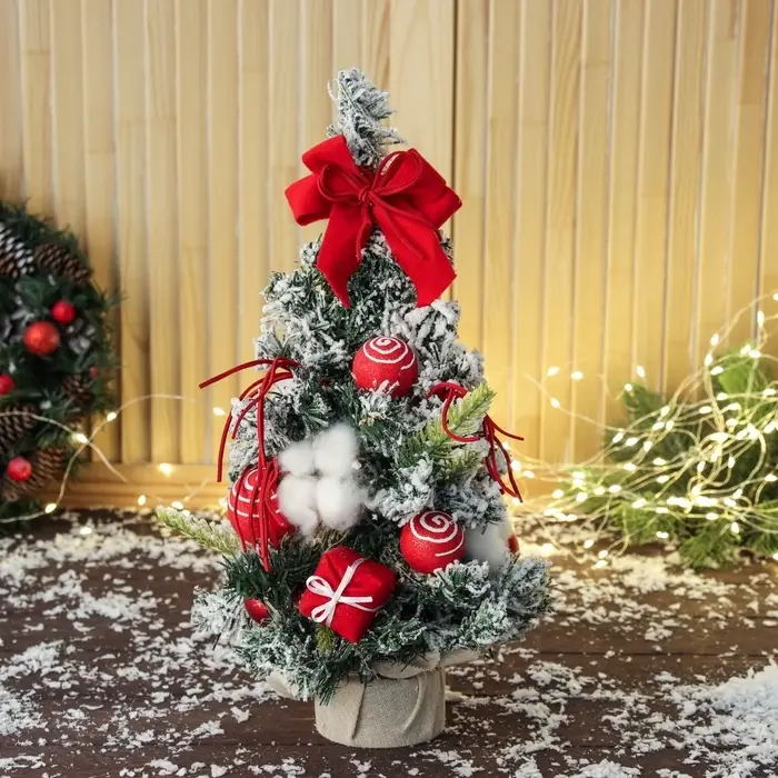Искусственная ёлка настольная &laquo;Сюрприз в мешочке&raquo; 41&times;22 см, красный