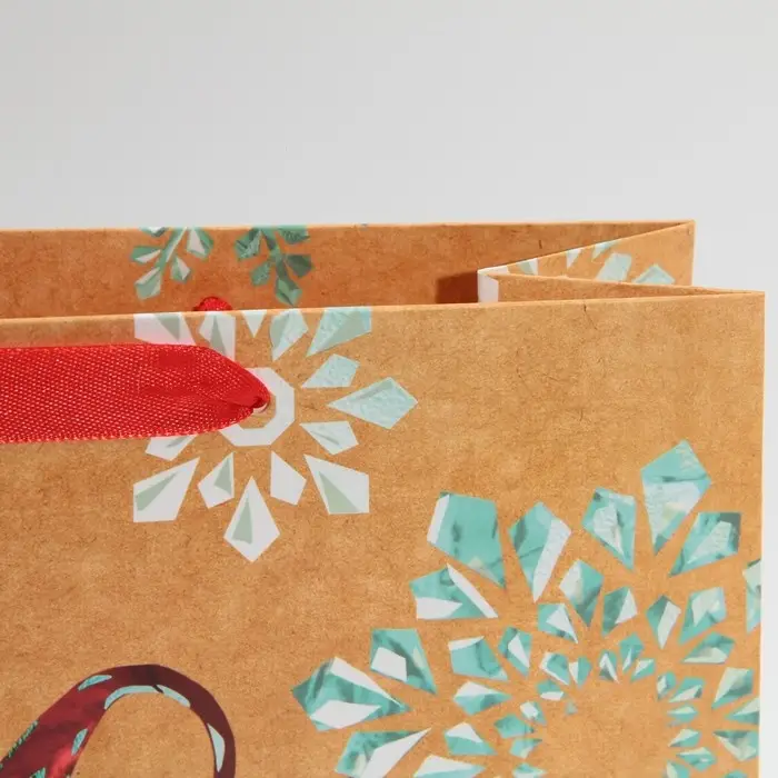 Пакет подарочный новогодний ламинированный «Венок», M 26 х 30 х 9 см Пакет подарочный новогодний ламинированный «Венок», M 26 х 30 х 9 см