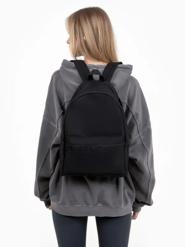 Рюкзак школьный на молнии, с карманом, размер 27&times;11&times;37 см, чёрный