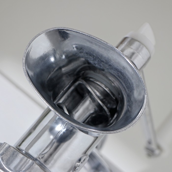 Мясорубка алюминиевая Доляна «Советская» 22,5×13,5 см Мясорубка алюминиевая Доляна «Советская» 22,5×13,5 см