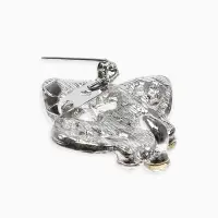 Зажим для кардигана "Ажур", лепестки, цвет белый в серебре