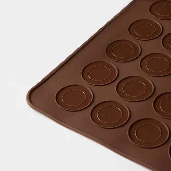 Коврик для выпечки макарун Доляна &laquo;Ронд&raquo;, силикон, 27&times;24.5 см, коричневый
