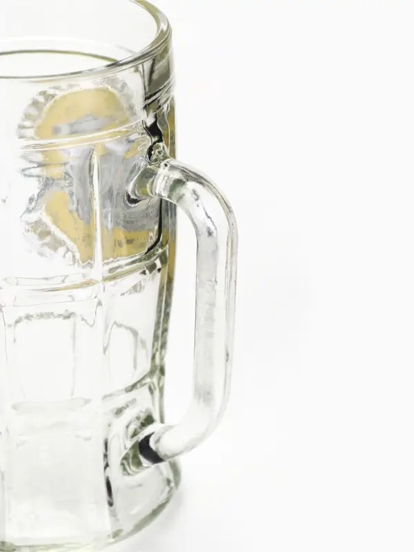 Кружка пивная с надписью &laquo;Крепкому мужику, со светлым будущим&raquo;, 500 мл