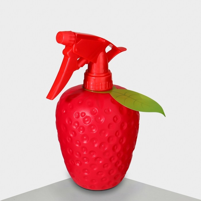 Пульверизатор «Клубника», 0,5 л, красный, Greengo Пульверизатор «Клубника», 0,5 л, красный, Greengo