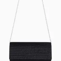 Сумка-клатч на магните, на серебристой цепочке, чёрная