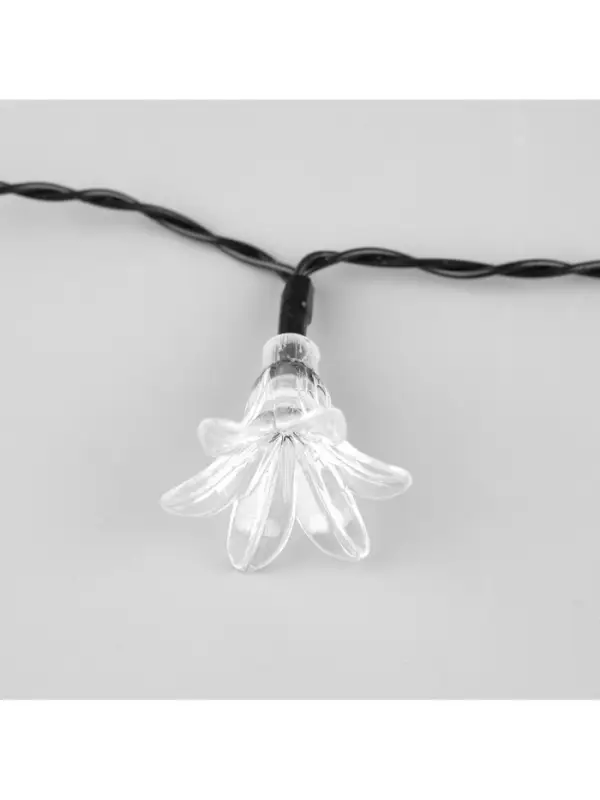 Гирлянда &laquo;Нить&raquo;, 4.5 м, уличная, с насадками &laquo;Цветок&raquo;, IP44, 30 LED, 2 режима, солнечная батарея, тёмная нить, свечение мульти