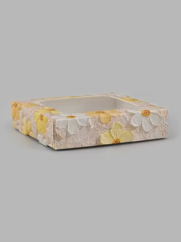 Коробка подарочная самосборная с окном &laquo;Цветы&raquo;, 13&times;13&times;3 см