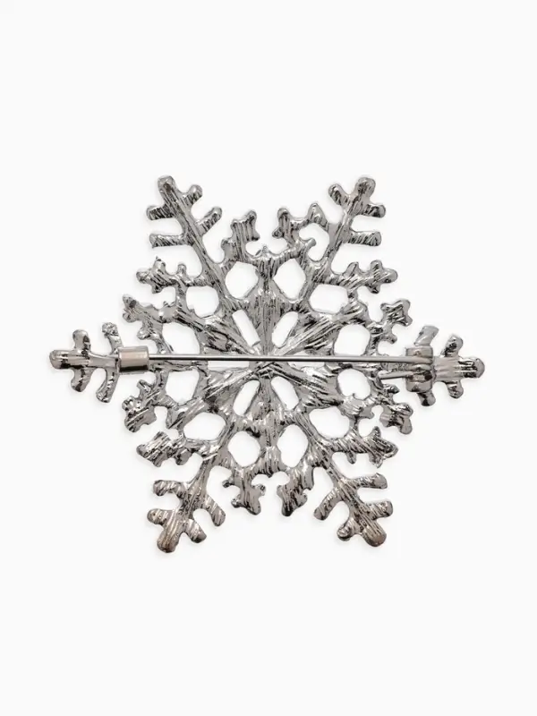 Брошь новогодняя &laquo;Снежинка - загадай желание&raquo;, белая в серебре