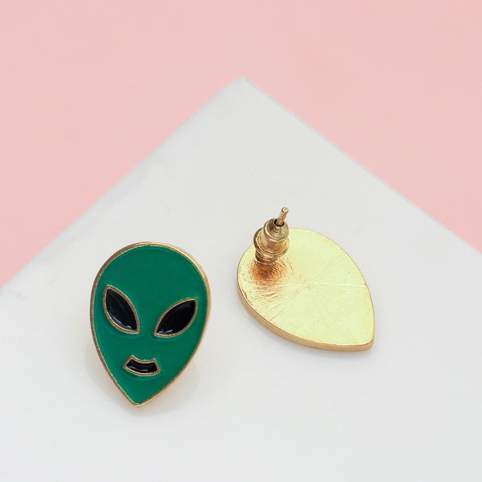 Серьги с эмалью «Инопланетяне», цвет чёрно-зелёный в золоте Серьги с эмалью «Инопланетяне», цвет чёрно-зелёный в золоте