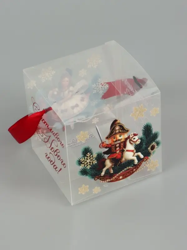 Коробка подарочная, складная из PVC &laquo;Роскошный Новый год&raquo;, 10&times;10&times;10 см