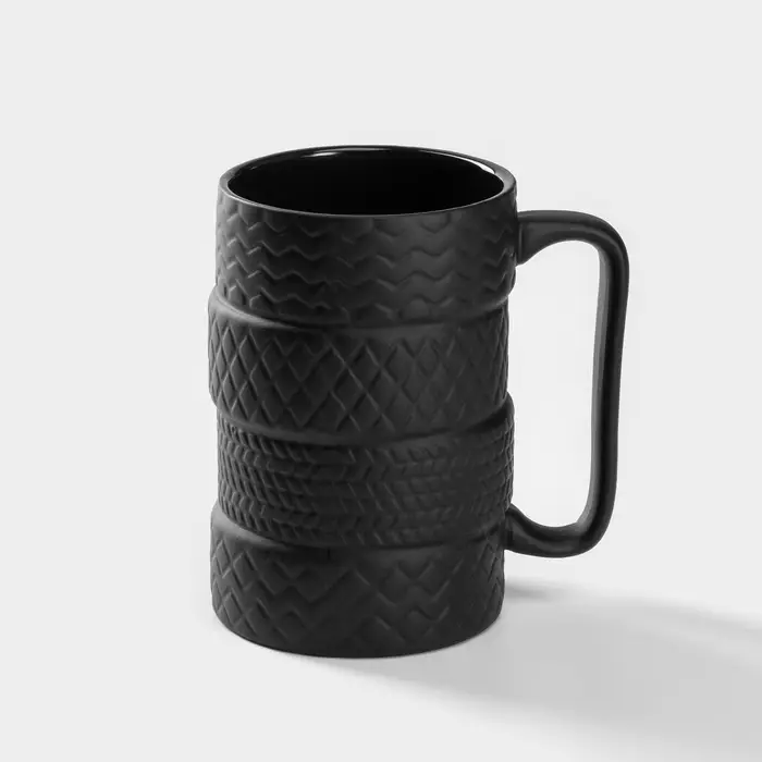 Кружка &laquo;Шины&raquo;, 460 мл, керамика, чёрная