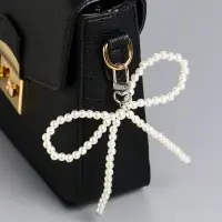 Брелок на карабине "Жемчужный бант" бусины d=0,8 см 9,5х11х1,6 см Брелок на карабине "Жемчужный бант" бусины d=0,8 см 9,5х11х1,6 см