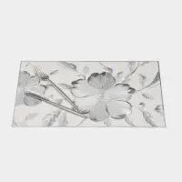 Набор салфеток для стола Доляна &laquo;Цветы&raquo;, 44.5&times;30 см, 4 шт., ПВХ, серебристый