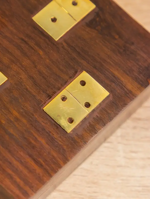 Настольная игра &laquo;Домино&raquo;, 18.5&times;7.5&times;4 см, дерево шишам, латунь