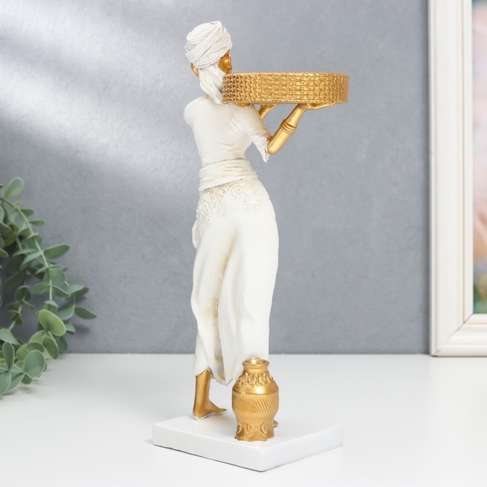 Сувенир полистоун подсвечник  Сувенир полистоун подсвечник "Африканка" d- 5,8 см, белый с золотом 7,5х8,7х25,2 см