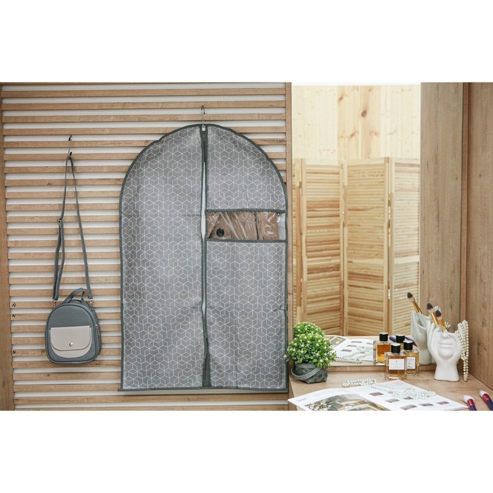 Чехол для одежды Доляна «Фора», ПВХ окно, 90×60 см, цвет серый Чехол для одежды Доляна «Фора», ПВХ окно, 90×60 см, цвет серый