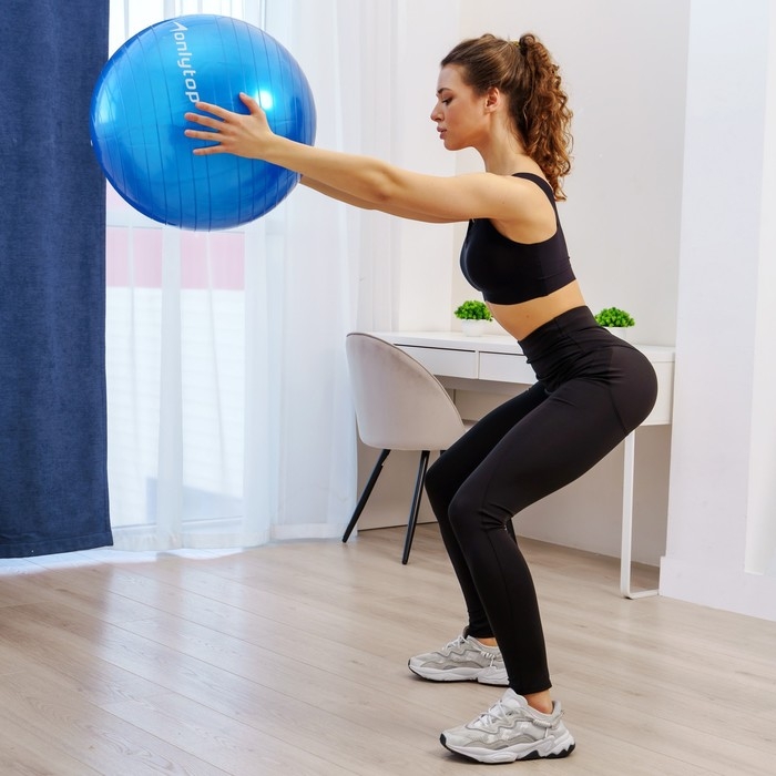 Фитбол ONLYTOP, d=55 см, 600 г, цвета МИКС Фитбол ONLYTOP, d=55 см, 600 г, цвета МИКС