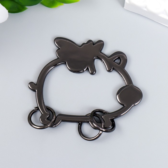 Брелок-ключница металл Брелок-ключница металл "Свинка с крылышками" эмаль 4,5х5,5 см