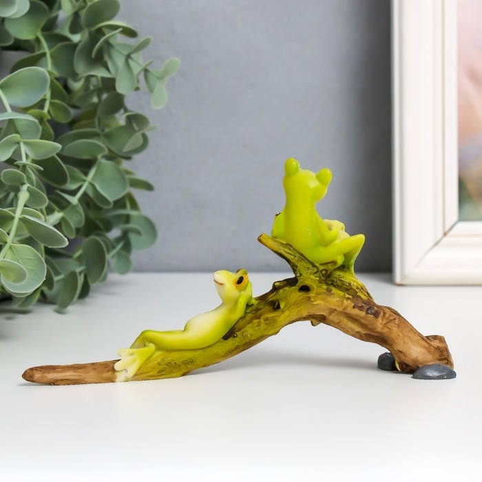 Сувенир полистоун Сувенир полистоун "Лягушата на веточке - музицирование" 8,4х16,6х3 см