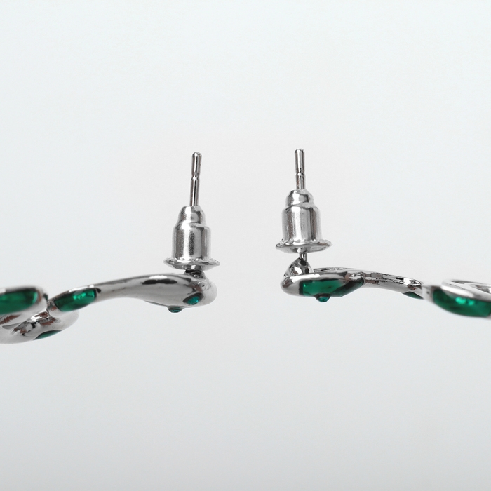 Новый год! Символ года 2025! Серьги «Змеи» с каплей, цвет зелёный в серебре Новый год! Символ года 2025! Серьги «Змеи» с каплей, цвет зелёный в серебре