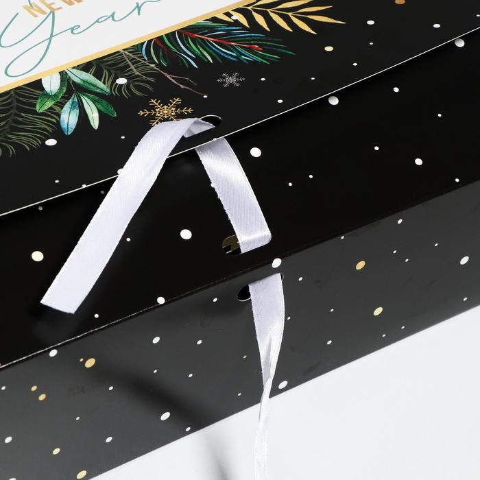 Коробка подарочная новогодняя складная «Волшебство», 31 х 24.5 х 8 см, Новый год Коробка подарочная новогодняя складная «Волшебство», 31 х 24.5 х 8 см, Новый год