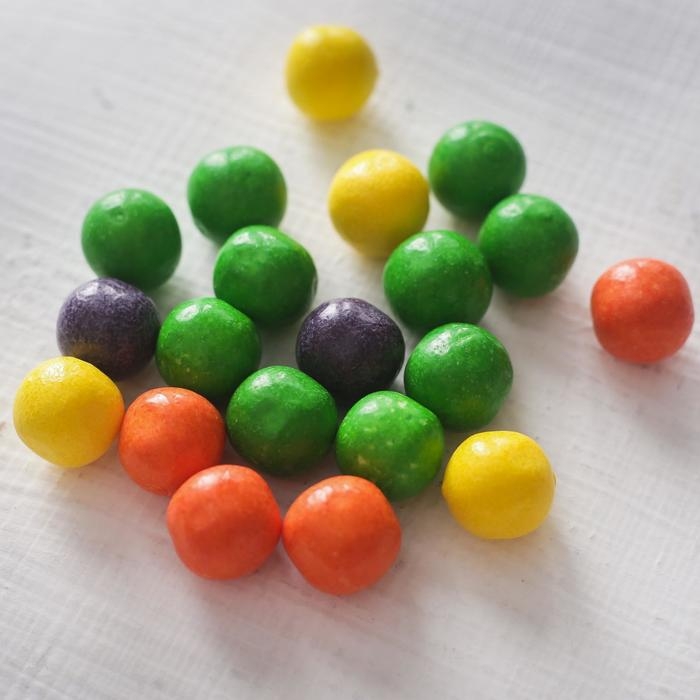 Жевательная резинка &laquo;Недельная доза любви&raquo;: со вкусом тутти-фрутти, 40 г.