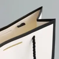 Пакет подарочный, белый, с бантом, 19 х 15 х 7 см