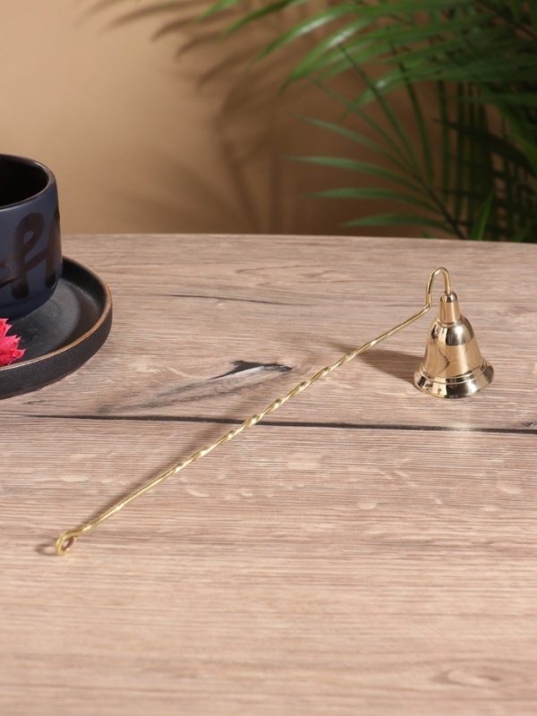 Гаситель для свечей «Завиток», латунь, 25 см Гаситель для свечей «Завиток», латунь, 25 см