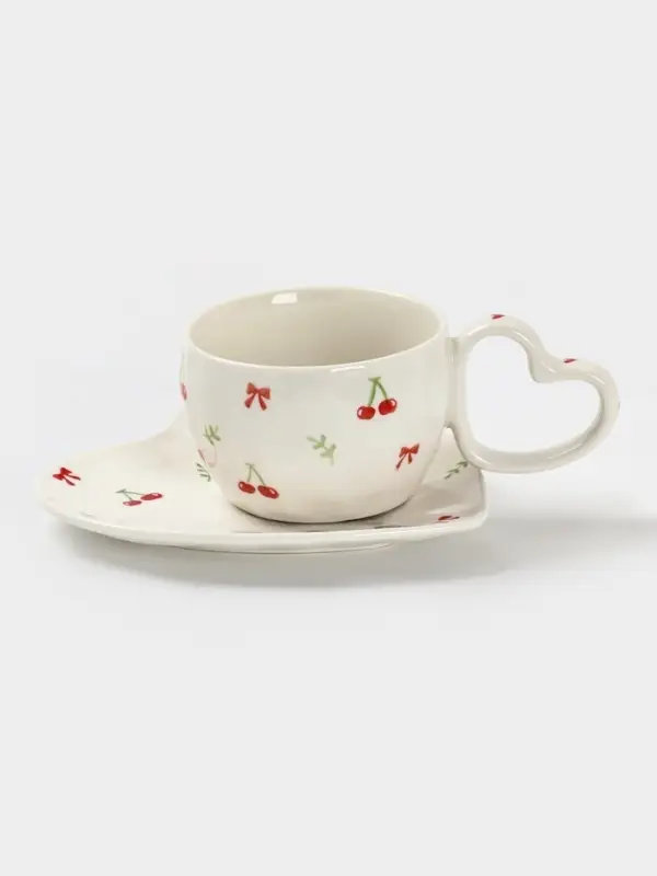Чайная пара "Вишенка" блюдце 15,5х15х1,5 см, кружка 15,5х9,5х6,7 см