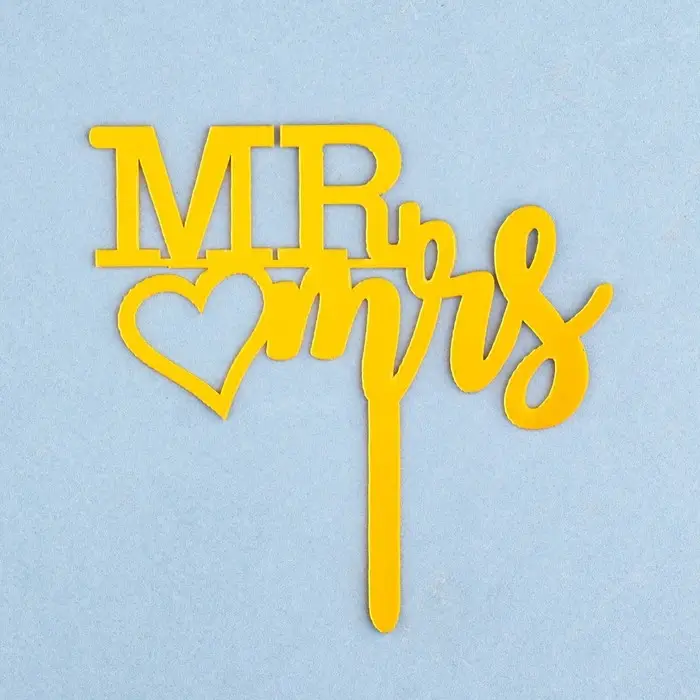 Топпер для торта «Mr&Mrs», золото Топпер для торта «Mr&Mrs», золото