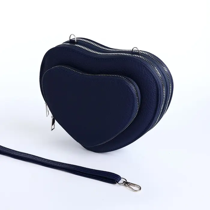 Сумка женская кросс-боди на молнии, в форме сердца, 20×5×16 см, тёмно-синяя Сумка женская кросс-боди на молнии, в форме сердца, 20×5×16 см, тёмно-синяя
