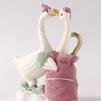 Фигурка &laquo;Гуси - новогодний подарок&raquo;, 13.5 см, полистоун