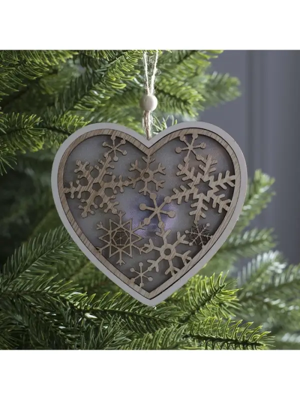 Ёлочная игрушка &laquo;Сердце в снежинках&raquo;, 13&times;13&times;1 см, 3 LED, от батареек, свечение тёплое белое