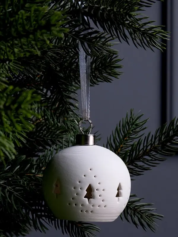 Ёлочный шар &laquo;Ёлочки&raquo;, 6.9&times;6.9&times;5.9 см, 1 LED, керамика, от батареек LR44&times;2, свечение тёплое белое