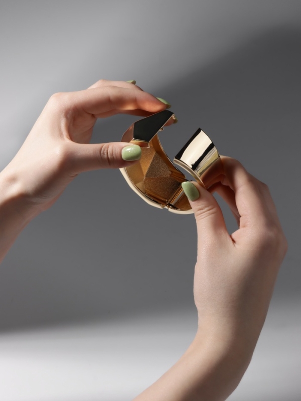 Браслет металл «Манжета» углы, цвет золото Браслет металл «Манжета» углы, цвет золото