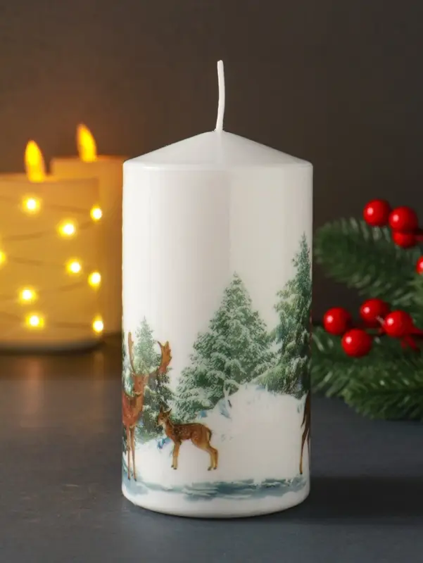 Свеча столб 70х140мм с декором, олени Свеча столб 70х140мм с декором, олени