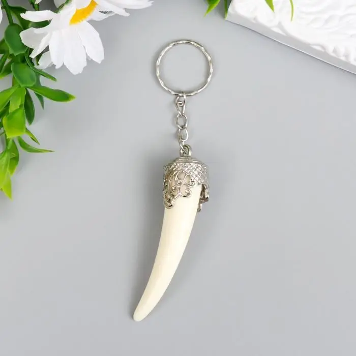 Брелок пластик Брелок пластик "Клык мамонта" 6,5х1,7х1,7 см