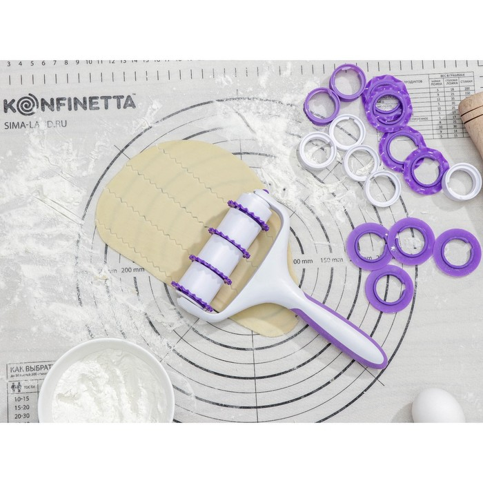 Валик для нарезки теста Доляна «Лепота», 12,5×3×19 см, 4 насадки, цвет белый Валик для нарезки теста Доляна «Лепота», 12,5×3×19 см, 4 насадки, цвет белый